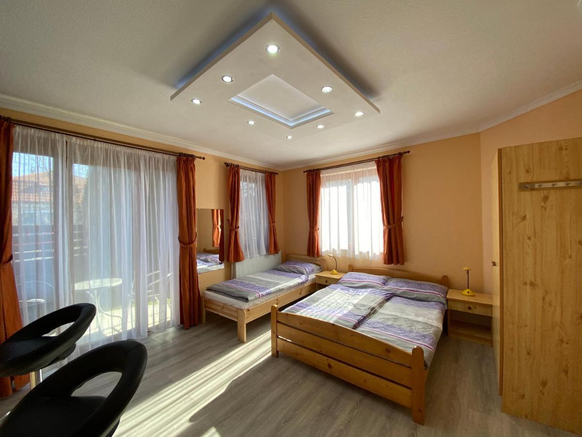 Millennium Lux Apartments Хайдусобосло Экстерьер фото