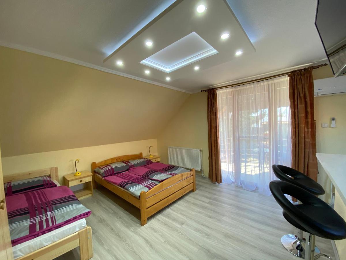 Millennium Lux Apartments Хайдусобосло Экстерьер фото